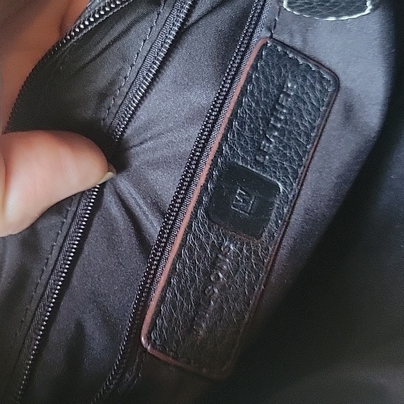 Wilson leather handbag and wallet set - Picture 6 of 12